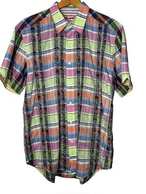 Robert Graham multicolored paisley shortsleeved button down shirt. Men’s Large